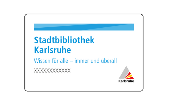 Unsere weiße Bibliothekskarte mit der blauen Schrift Stadtbibliothek Karlsruhe und darunter steht Wissen für alle - immer und überall und dem Logo der Stadtkarlsruhe das wie eine Pyramide aussieht.