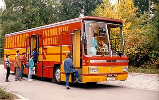 Der rot-gelbe Bücherbus. Die dritte Generation unserer rollenden Bibliothek